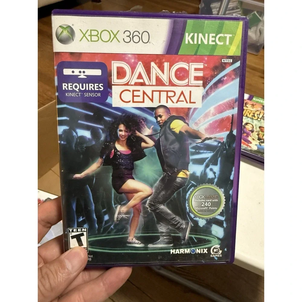 Lot Of 4 360 Kinect Games , Kinect Adventures, Dance Central, Kinect Sports ,etc